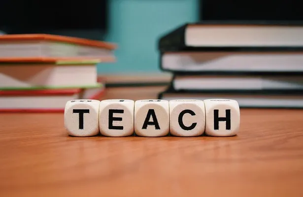 The Ultimate Guide to Teaching English Online