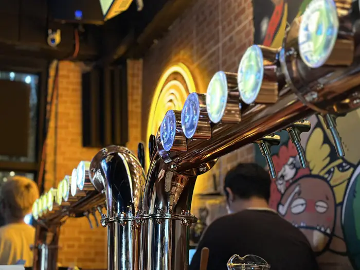 Chit Hole CNX Craft Beer bar Taps