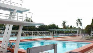 Rujirawong Swimming Pool